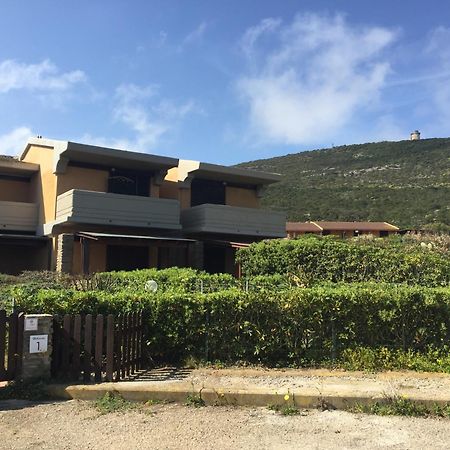 Вілла Sardinia Re - Casa Ibiscus Стінтіно Екстер'єр фото